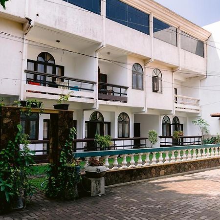Romantic Garden Hotel เนกอมโบ ภายนอก รูปภาพ