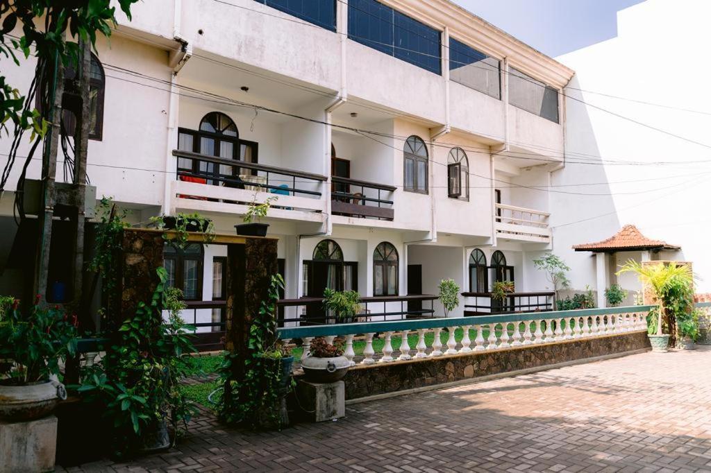 Romantic Garden Hotel เนกอมโบ ภายนอก รูปภาพ