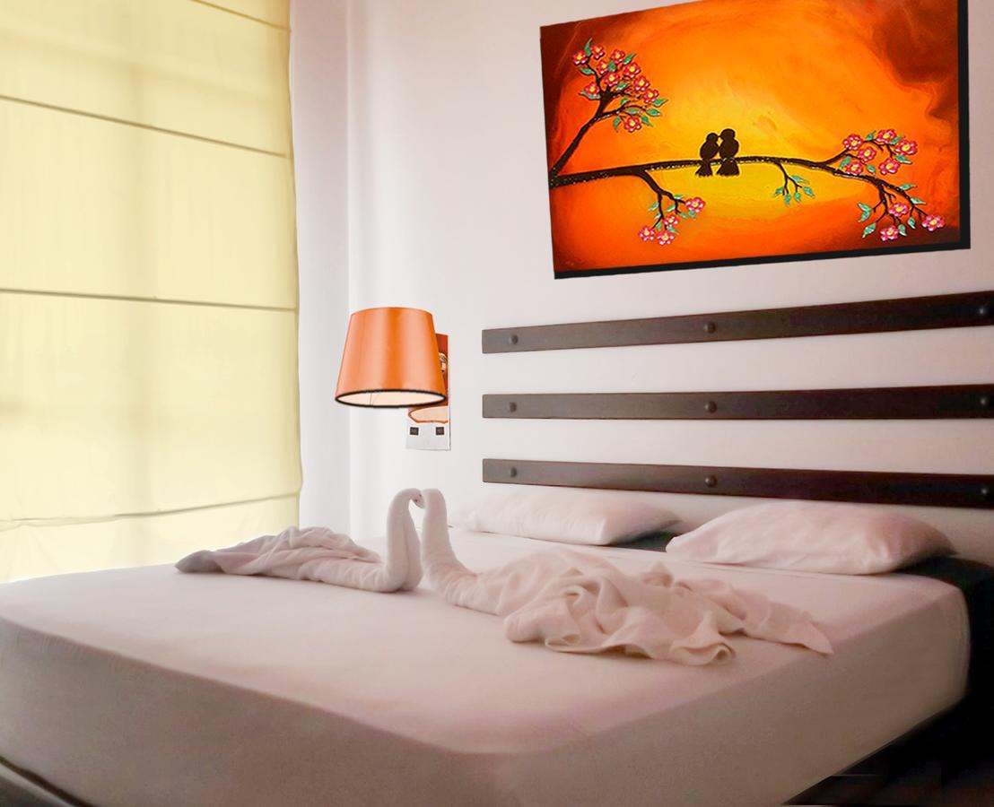 Romantic Garden Hotel เนกอมโบ ภายนอก รูปภาพ